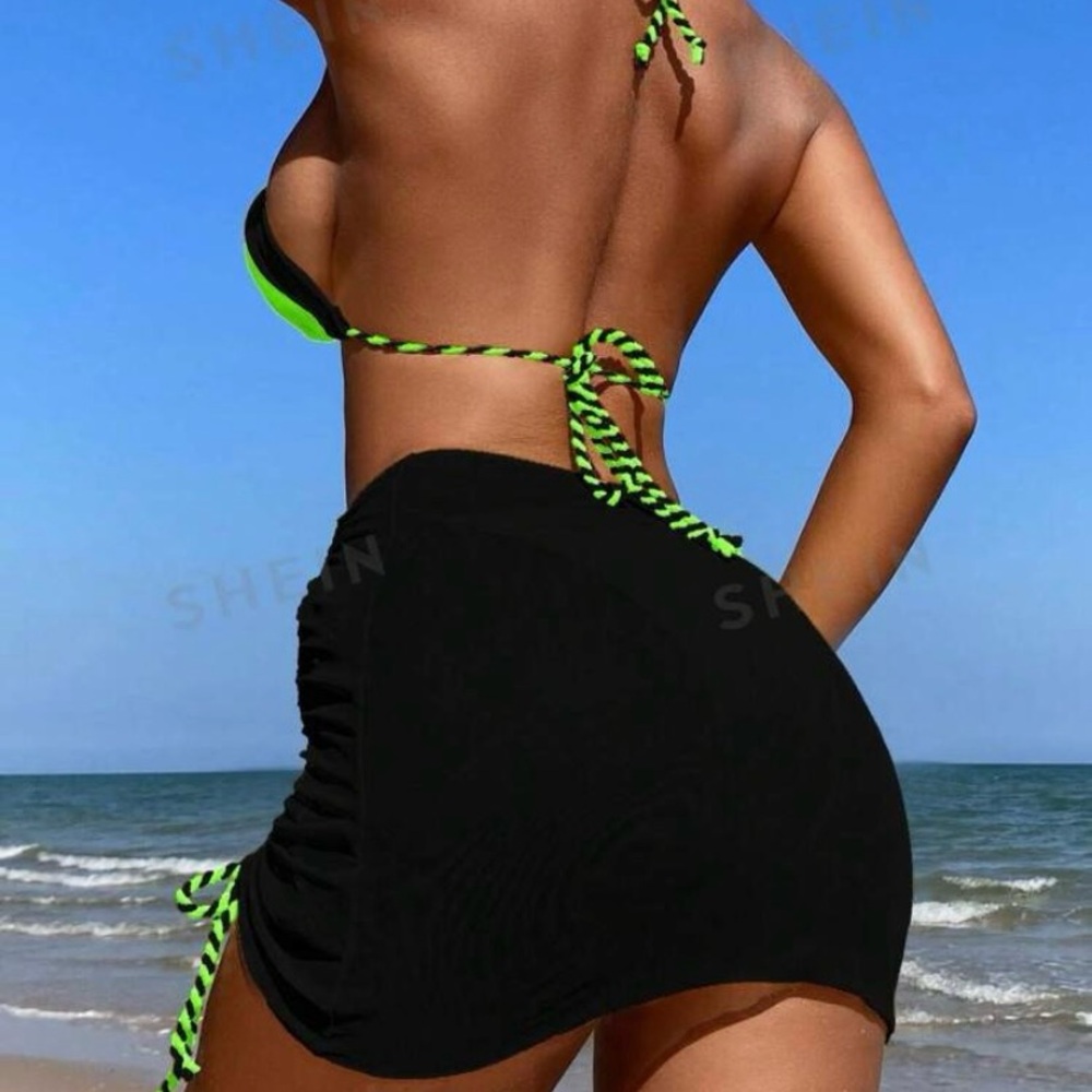 Bikini set - Picture 2 of 2